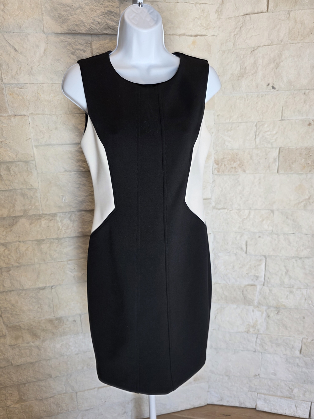 Tommy Hilfiget Black and White Colorblock Sheath Dress